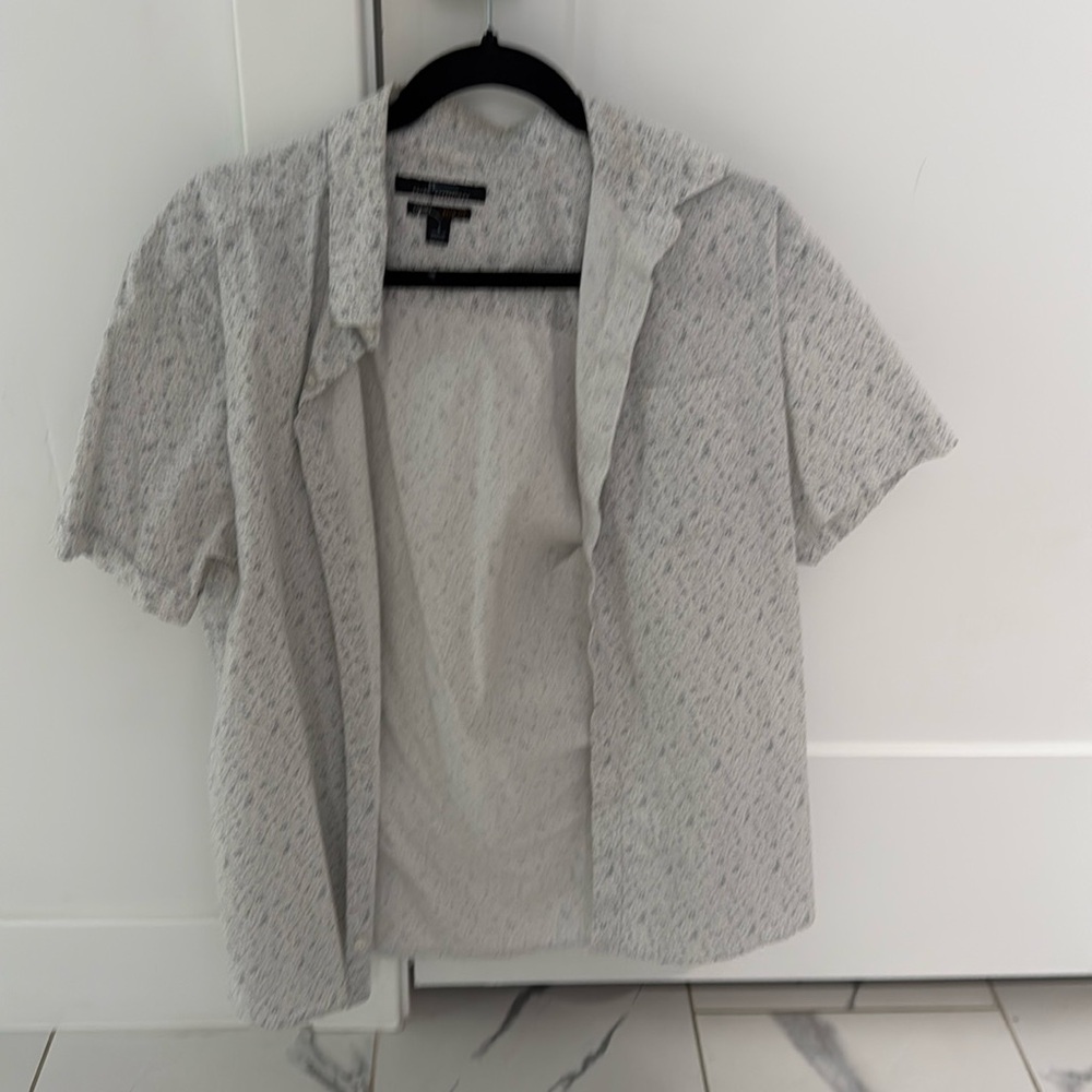 Marc Anthony Button Up